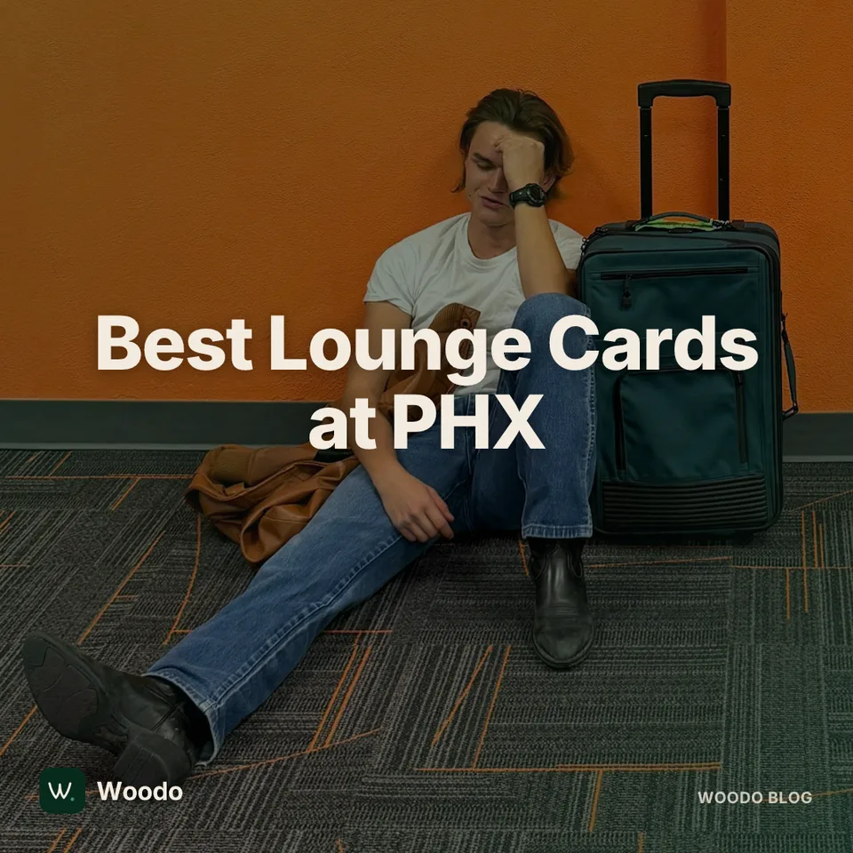 The best credit cards for airport lounge access at PHX in 2026